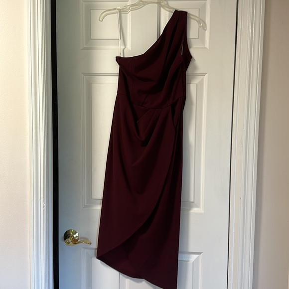 Lulus So Flirty Burgundy One-Shoulder Cutout Asymmetrical Dress Burgundy - Picture 4 of 5